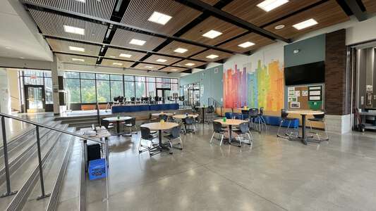 Timberline Middle School Wolf Den (Room 113) in Redmond 3