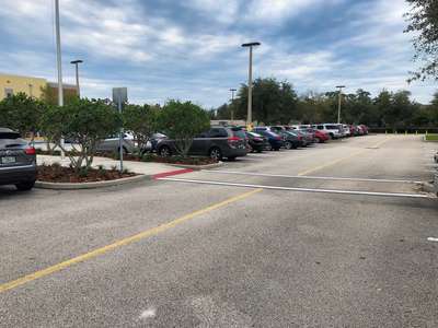 Moss Park Elementary School Parking Lot in Orlando