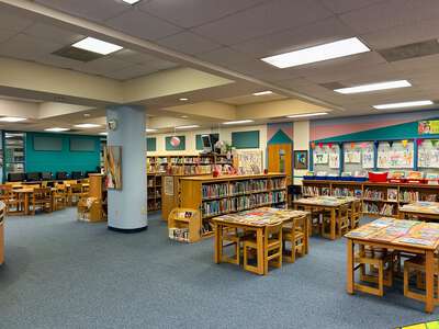 Clifford Davis Elementary School Library in Fort Worth