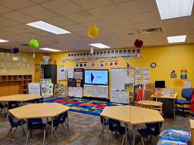 Pine Hills Elementary School Classroom Standard in Orlando