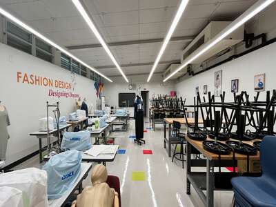 Arthur & Polly Mays 6-12 Conservatory of the Arts Fashion Design Room in Miami