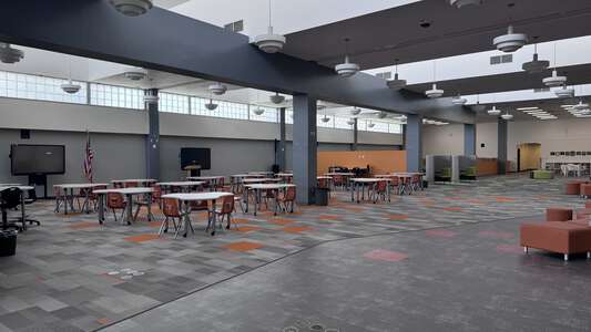 Barbara Goleman Senior High School Library in Miami Lakes 2