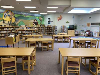 Finley Farms Elementary School Library in Gilbert
