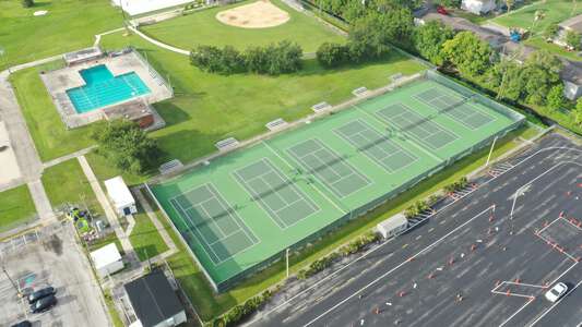 Samuel W. Wolfson School for Advanced Studies Tennis Courts (3 hr min) in Jacksonville