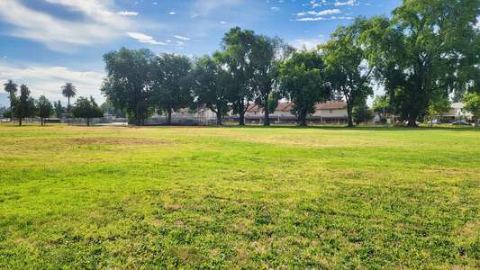 Charles Lee Elementary Field - Practice in Azusa