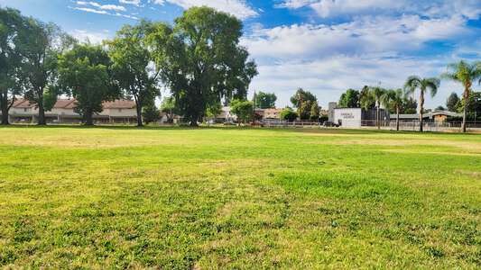 Charles Lee Elementary Field - Practice in Azusa