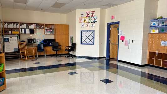 Grand Oak Elementary School Classroom Standard in Huntersville 2