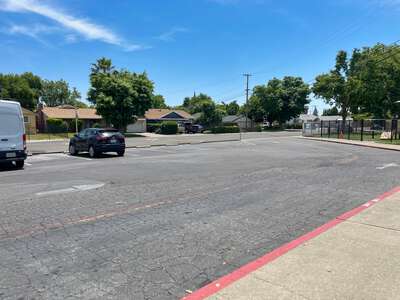 Hazel Strauch Elementary School Parking Lot - Main in Sacramento