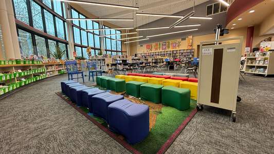 Oak Creek Elementary School Library in Lake Oswego