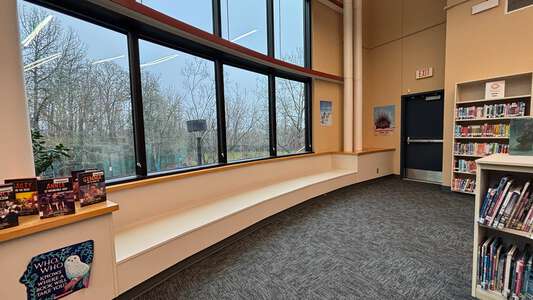 Oak Creek Elementary School Library in Lake Oswego