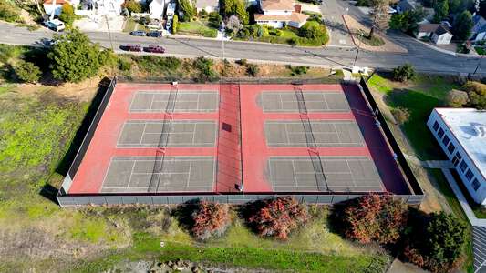 Vallejo High School Tennis Courts in Vallejo