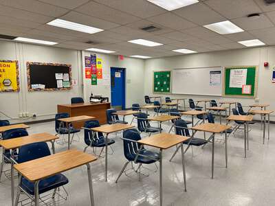 Coral Springs Middle School Classroom Standard in Coral Springs