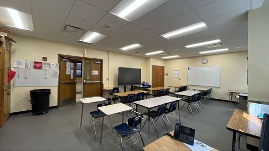Robinson Middle School Classroom Standard in Wichita 3