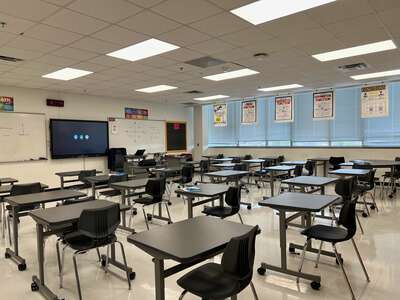 Pinkston Sr High School Classroom Standard in Dallas