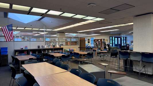 Hamilton School (6-12) Library in Anza