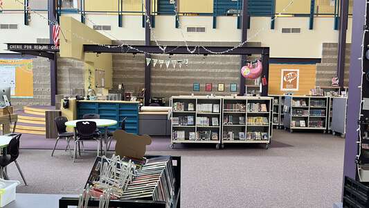 Jacob Wismer Elementary School Library in Beaverton 5