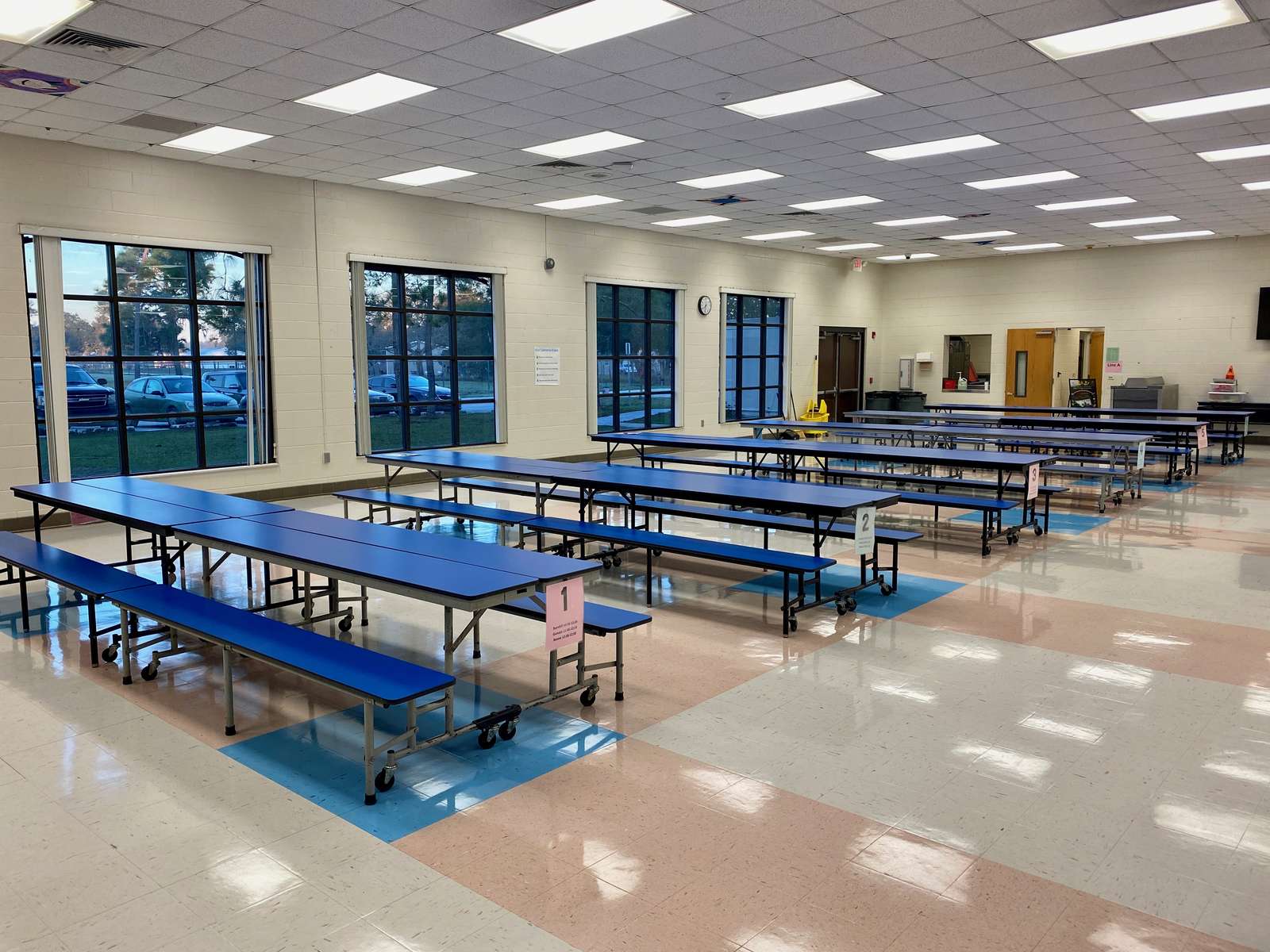 Rent a Cafeteria (Small) in Astatula FL 34705