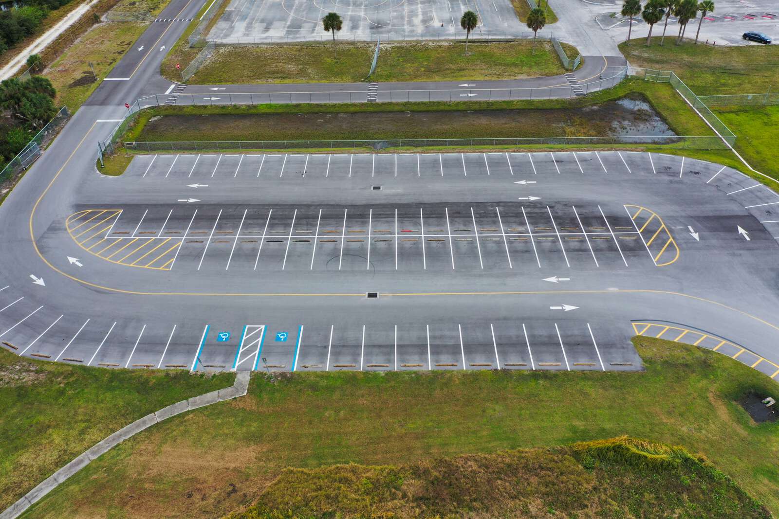 Rent a Parking Lot in Gibsonton FL 33534