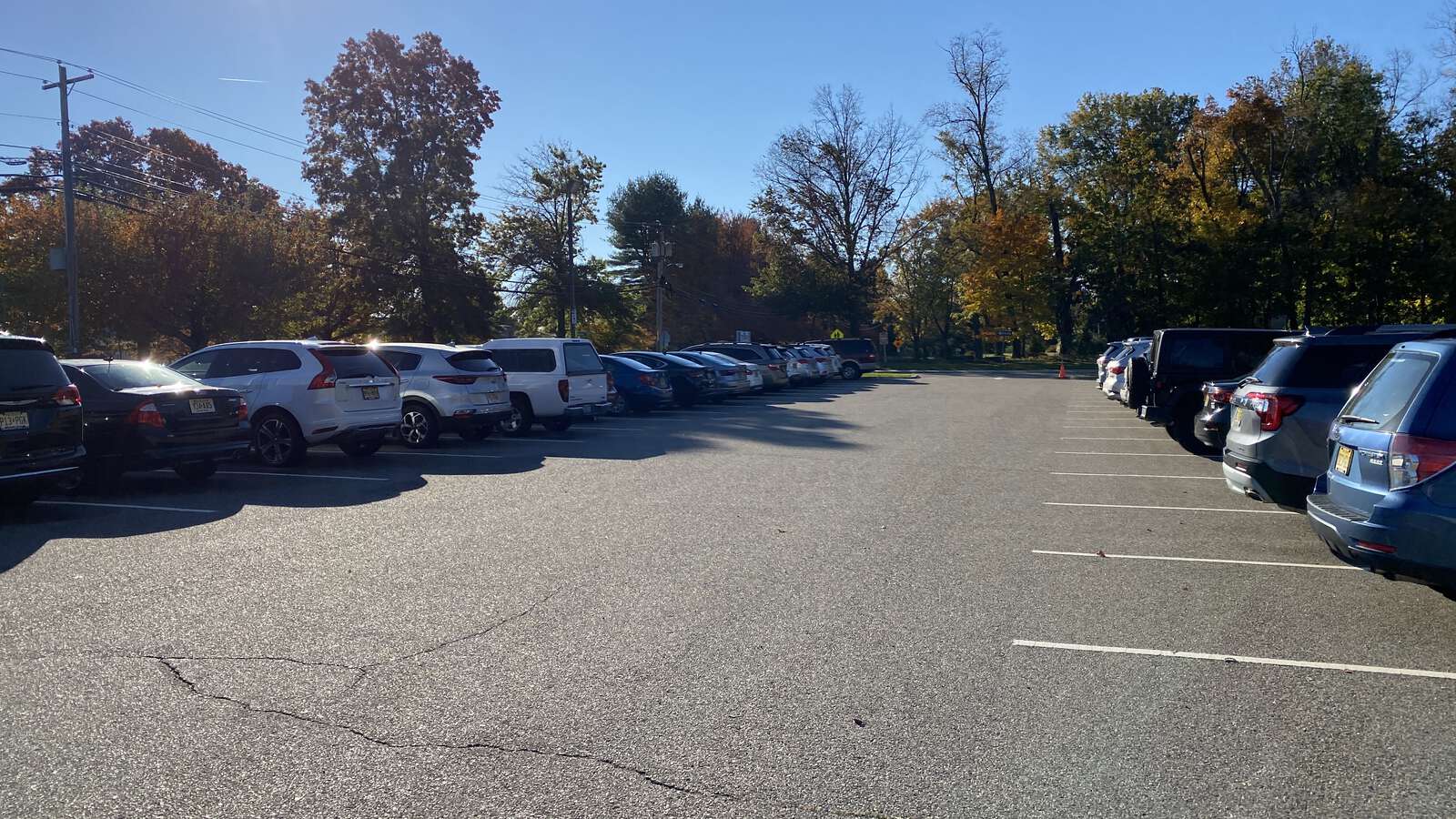 Rent a Parking Lot (Small) in Flemington NJ 8822