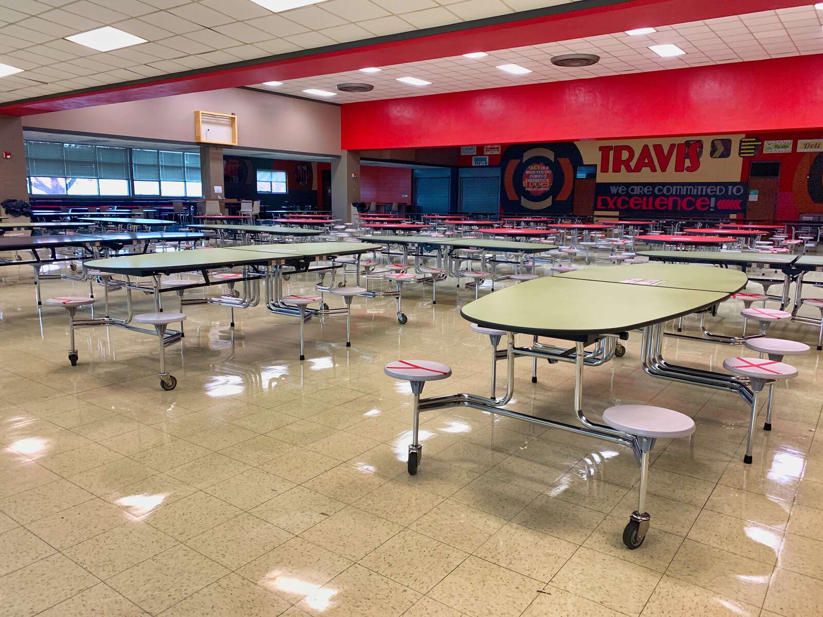 rent-a-cafeteria-large-in-austin-tx-78704