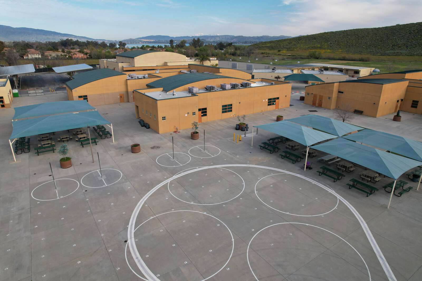 Rent a Outdoor Area in Lake Elsinore CA 92530