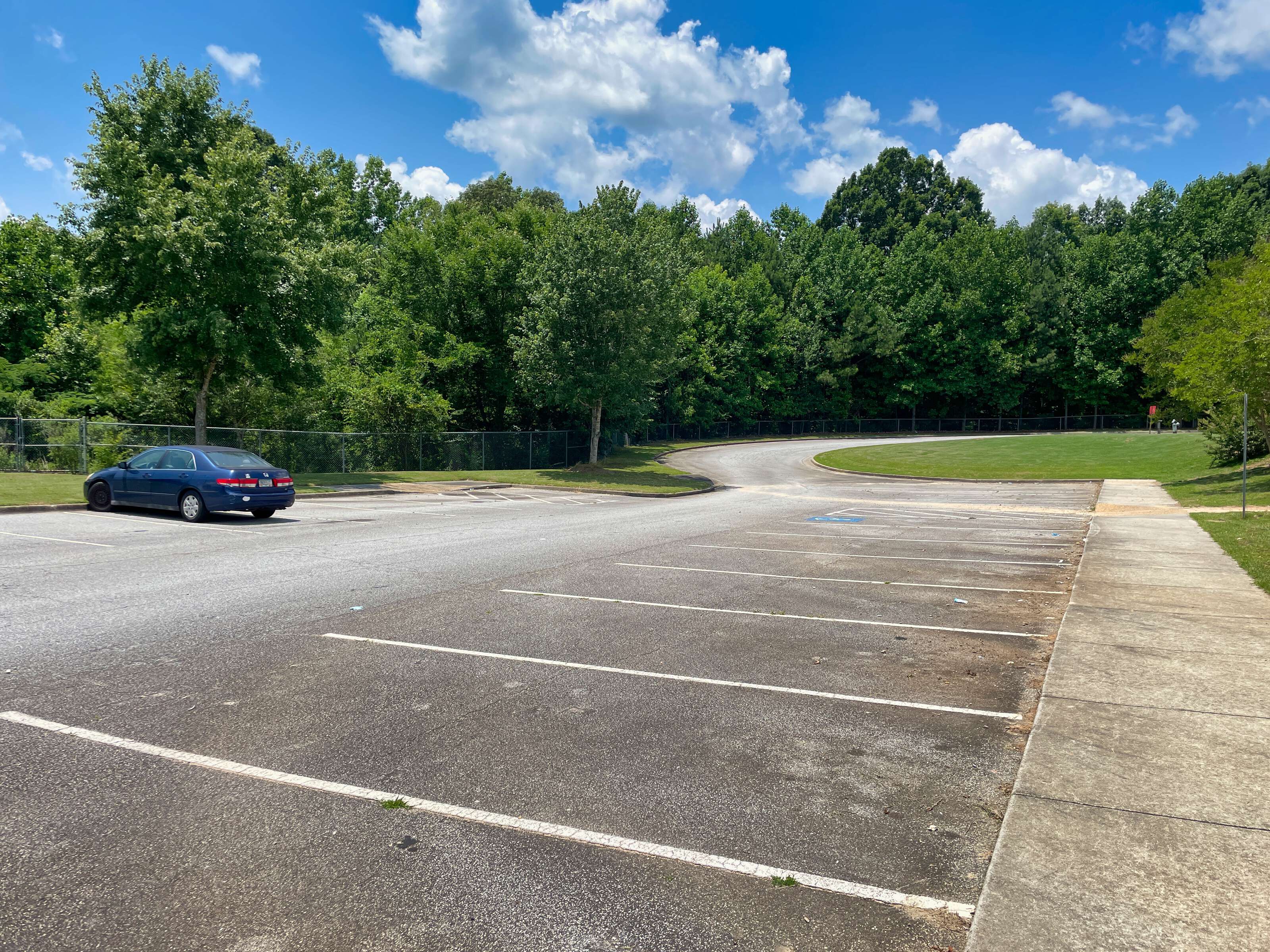 Rent a Parking Lot (Small) in College Park GA 30349