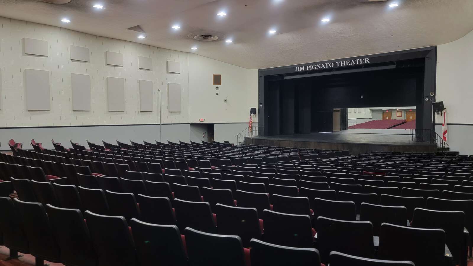 Rent a Theater in Palatka FL 32177