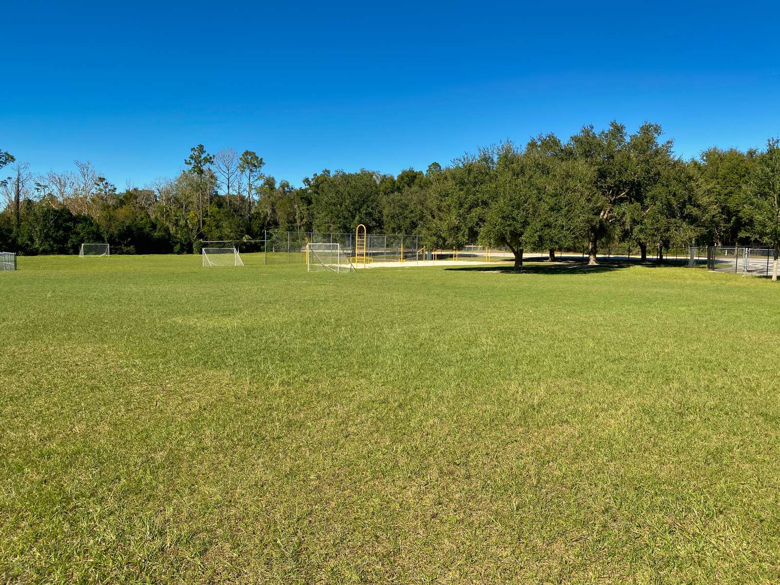 Rent a Field (Small) in Umatilla FL 32784