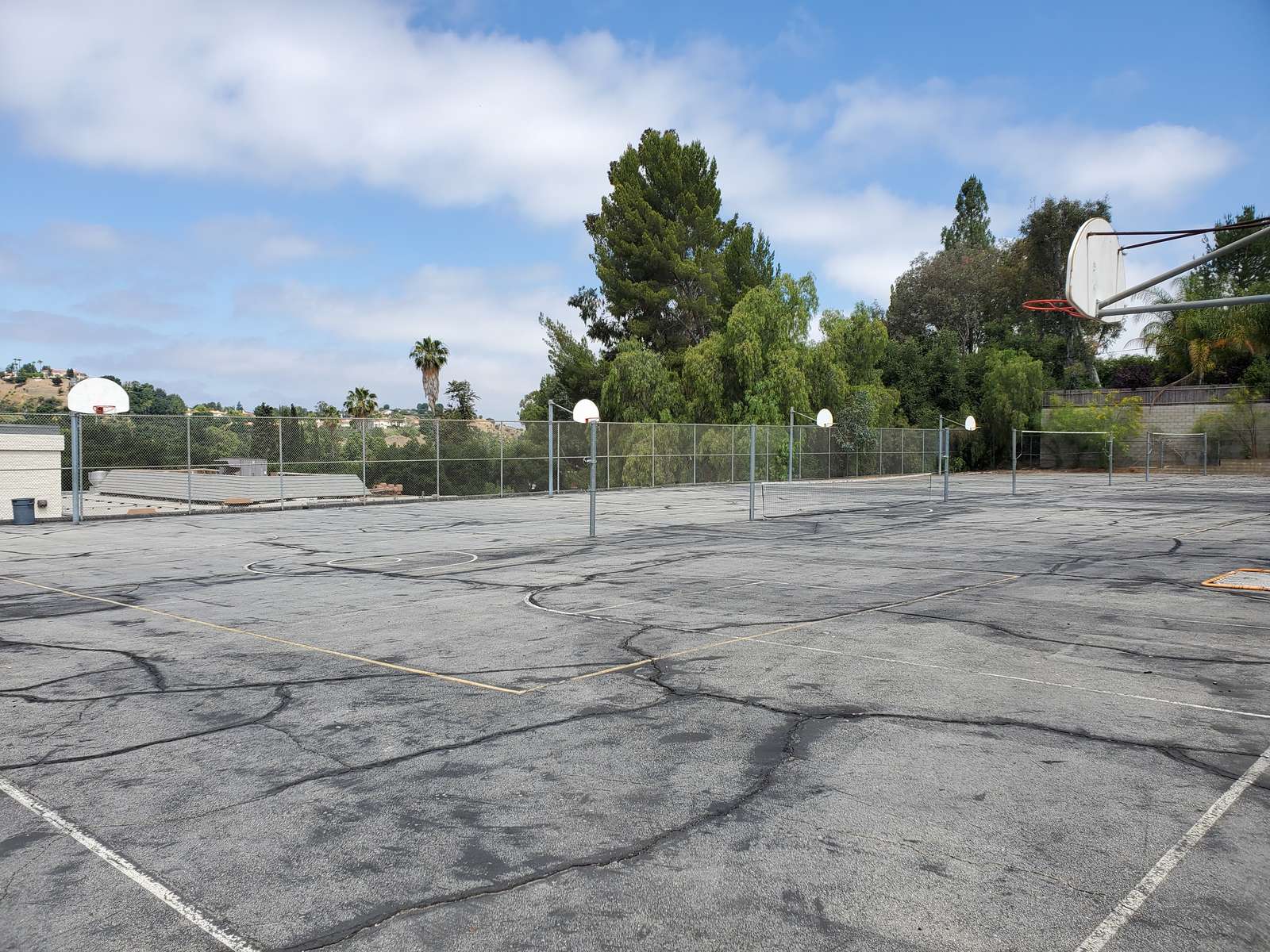 Rent a Basketball Courts (Outdoor) in Calabasas CA 91302