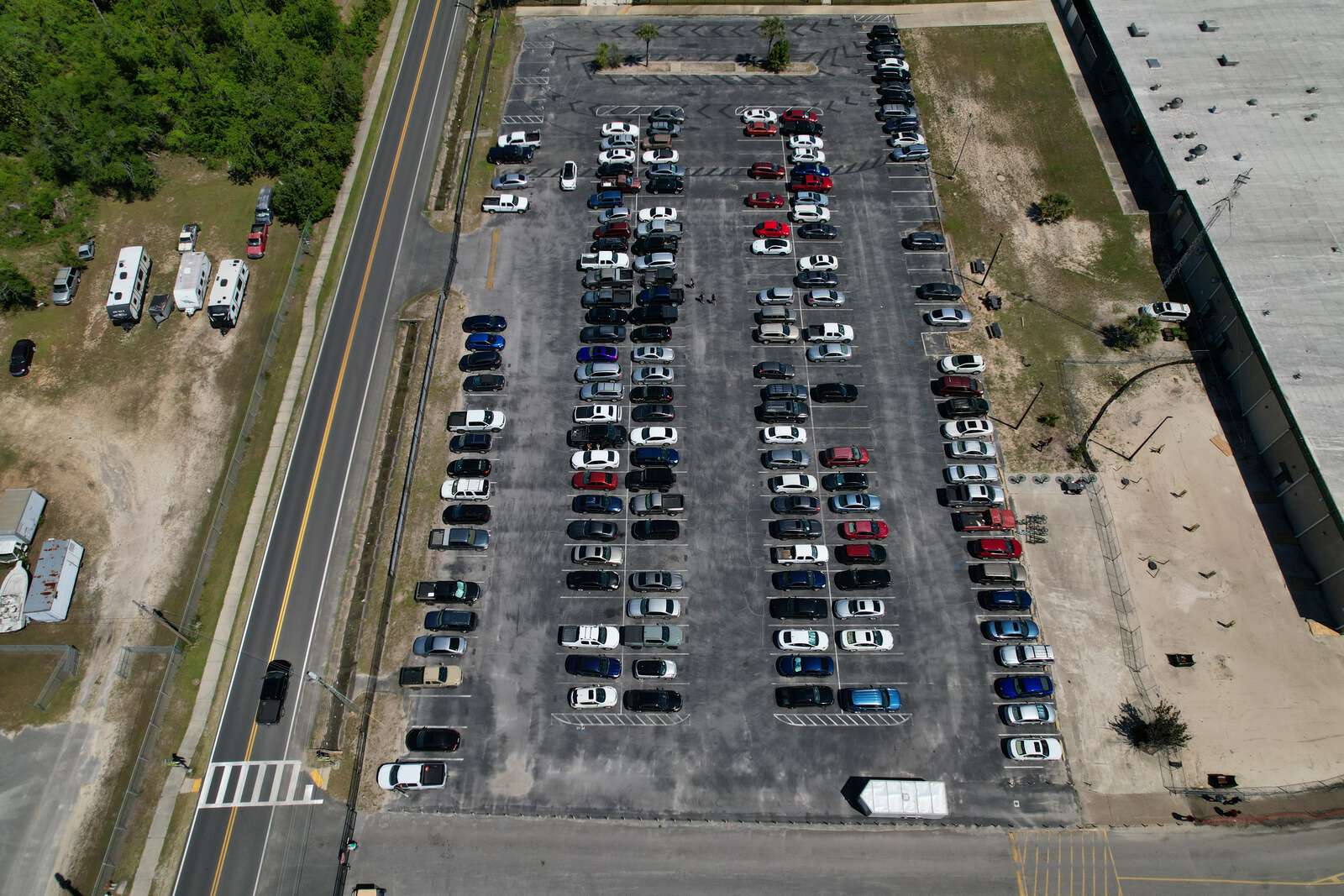 Rent a Parking Lot (Large) in Lynn Haven FL 32444