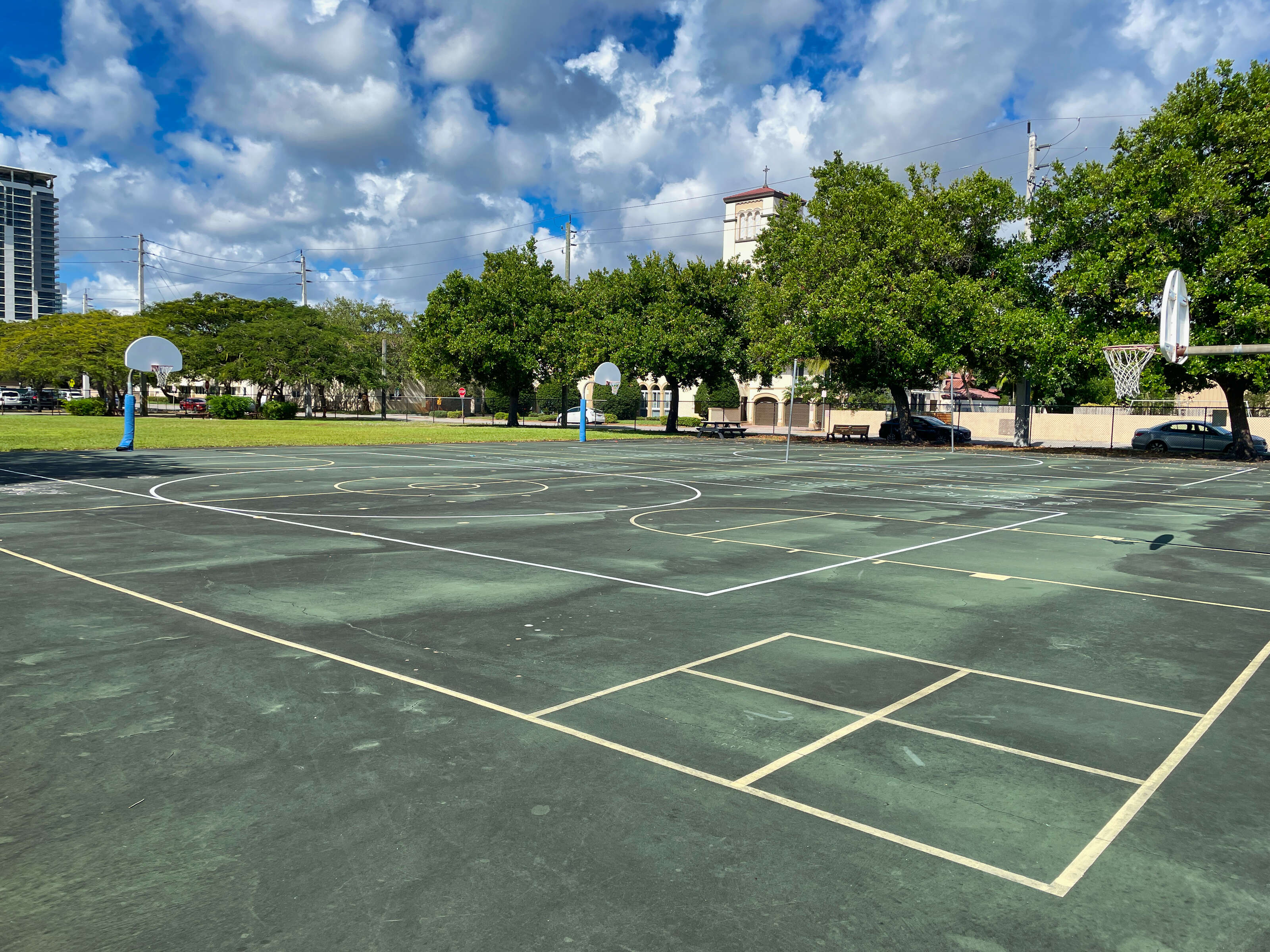 Rent a Basketball Courts (Outdoor) in Fort Lauderdale FL 33301