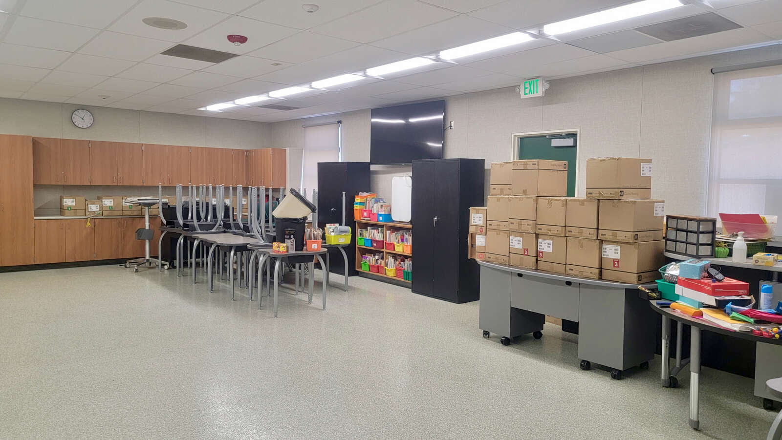 Rent a Classroom (Small) in Ivanhoe CA 93235