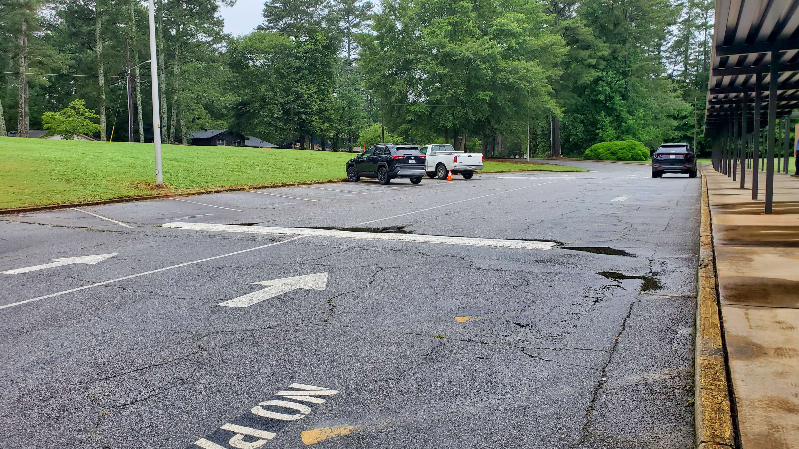 Rent a Parking Lot (Small) in Riverdale GA 30296