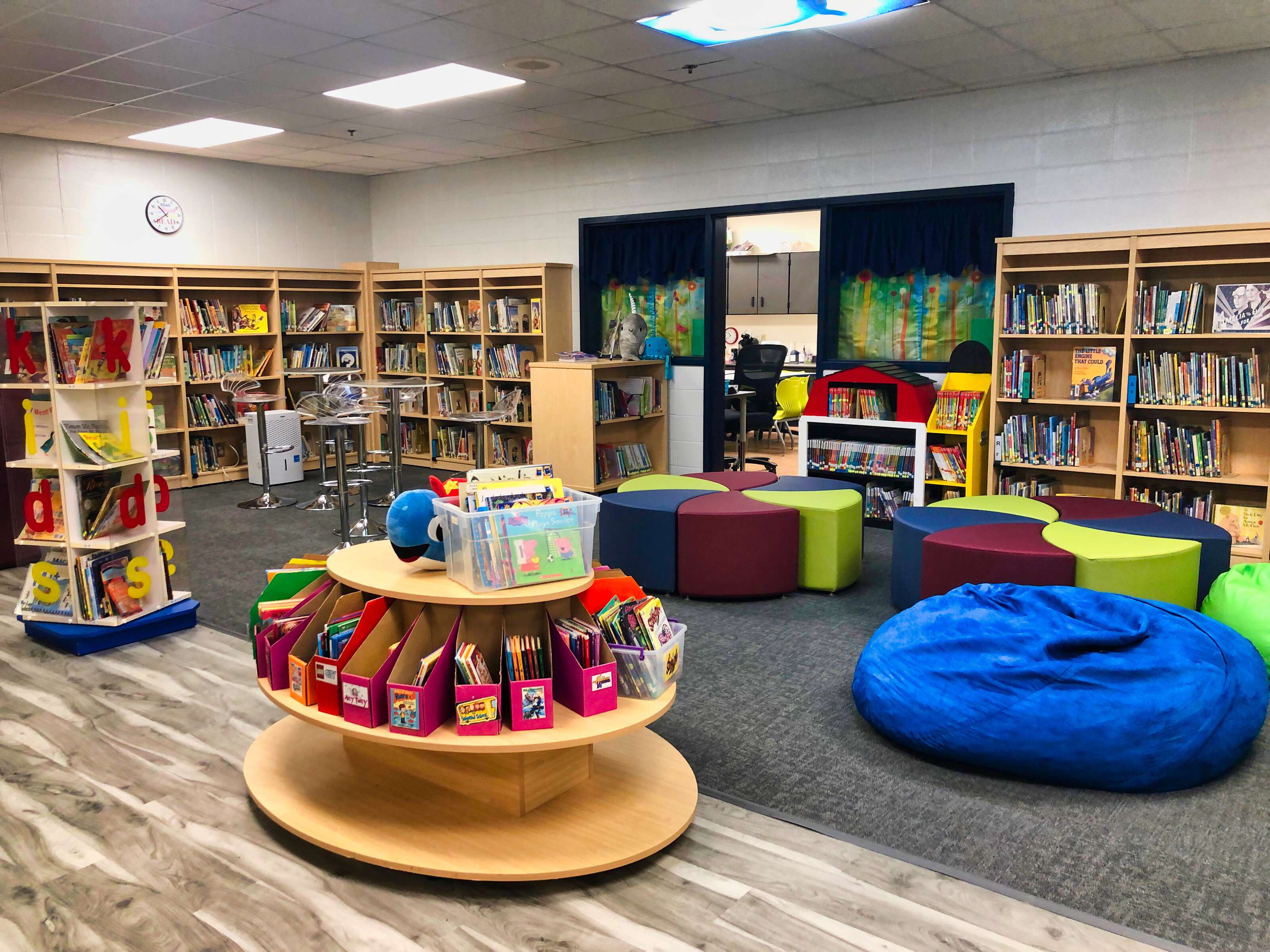 Rent a Library in Radcliff KY 40160