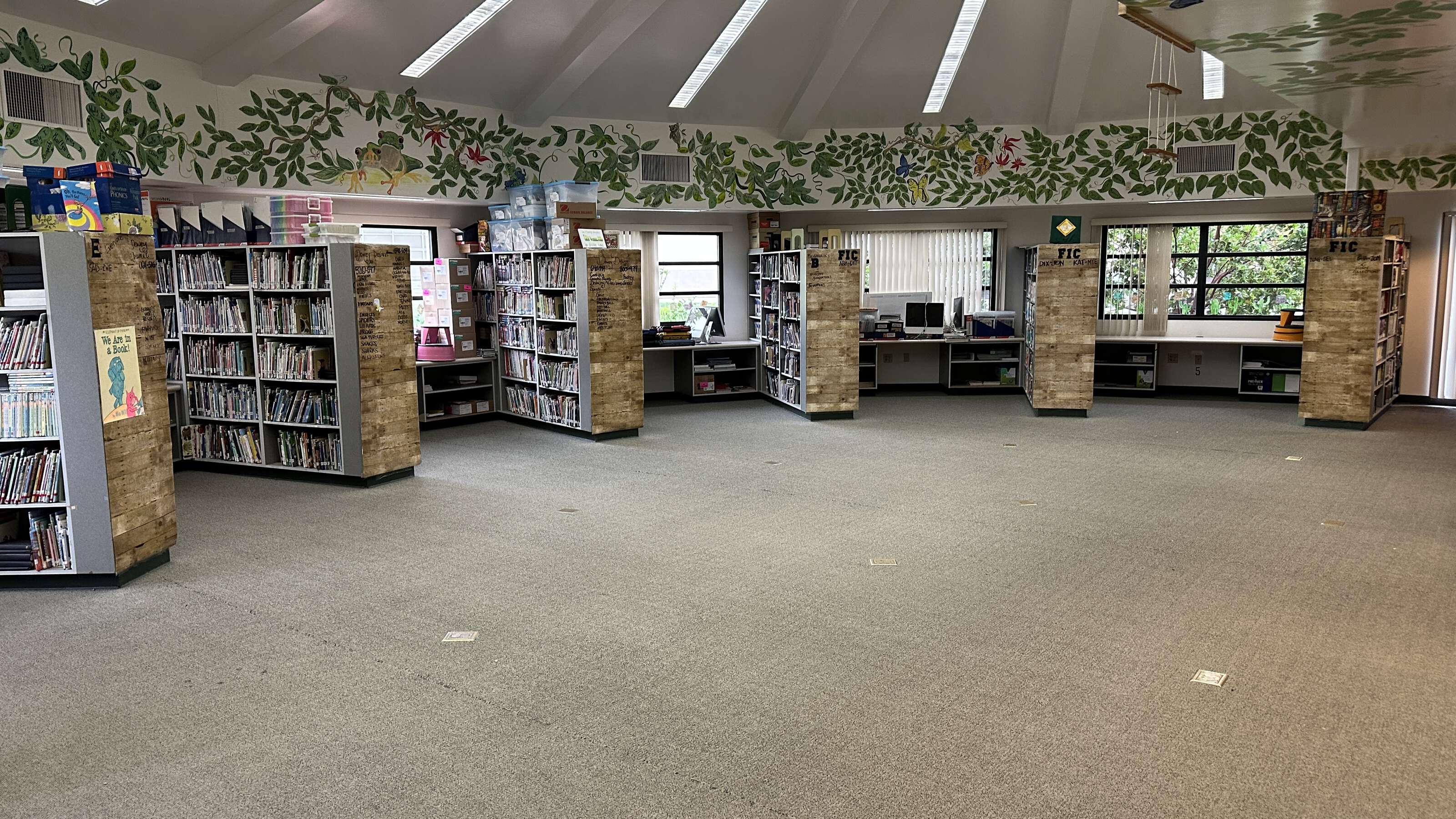 Rent a Library (Small) in Roseville CA 95747