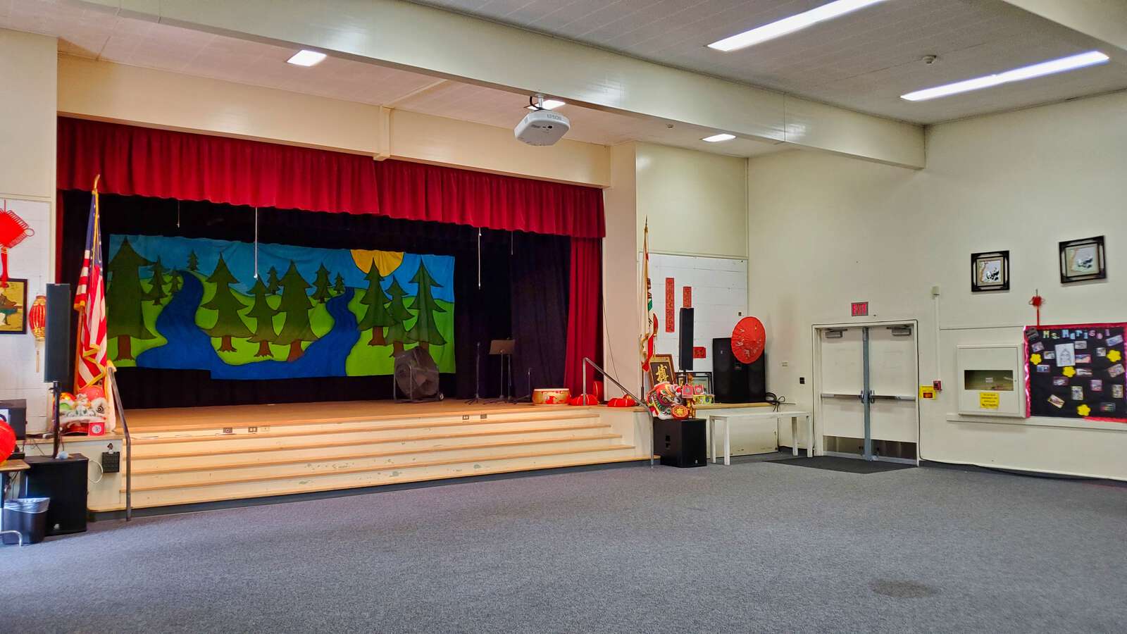 Rent a Cafeteria (Small) in San Diego CA 92109