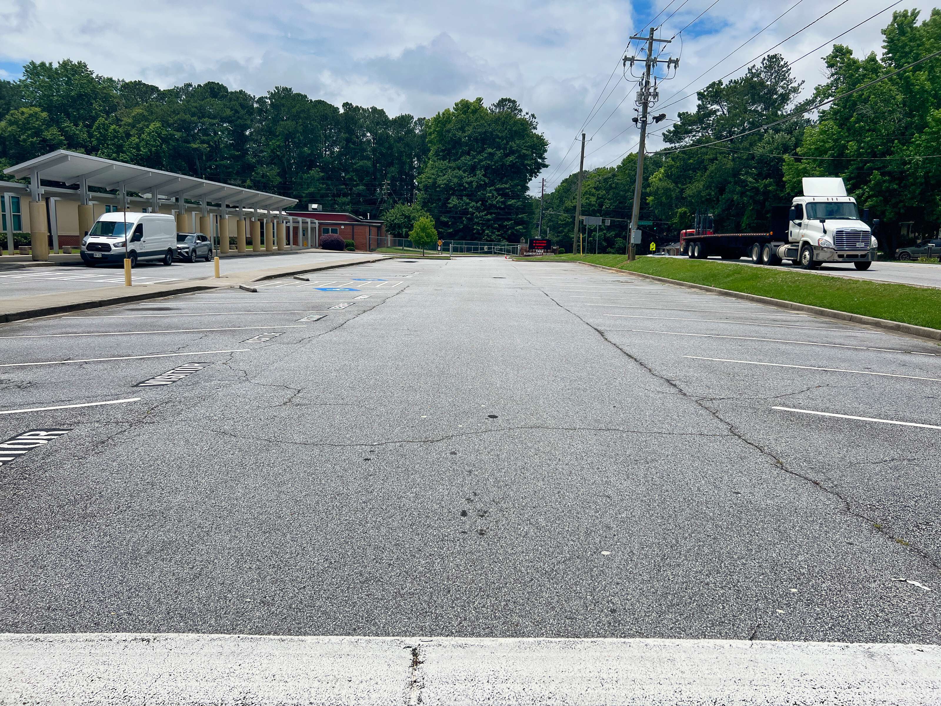 Rent a Parking Lot (Small) in Morrow GA 30260