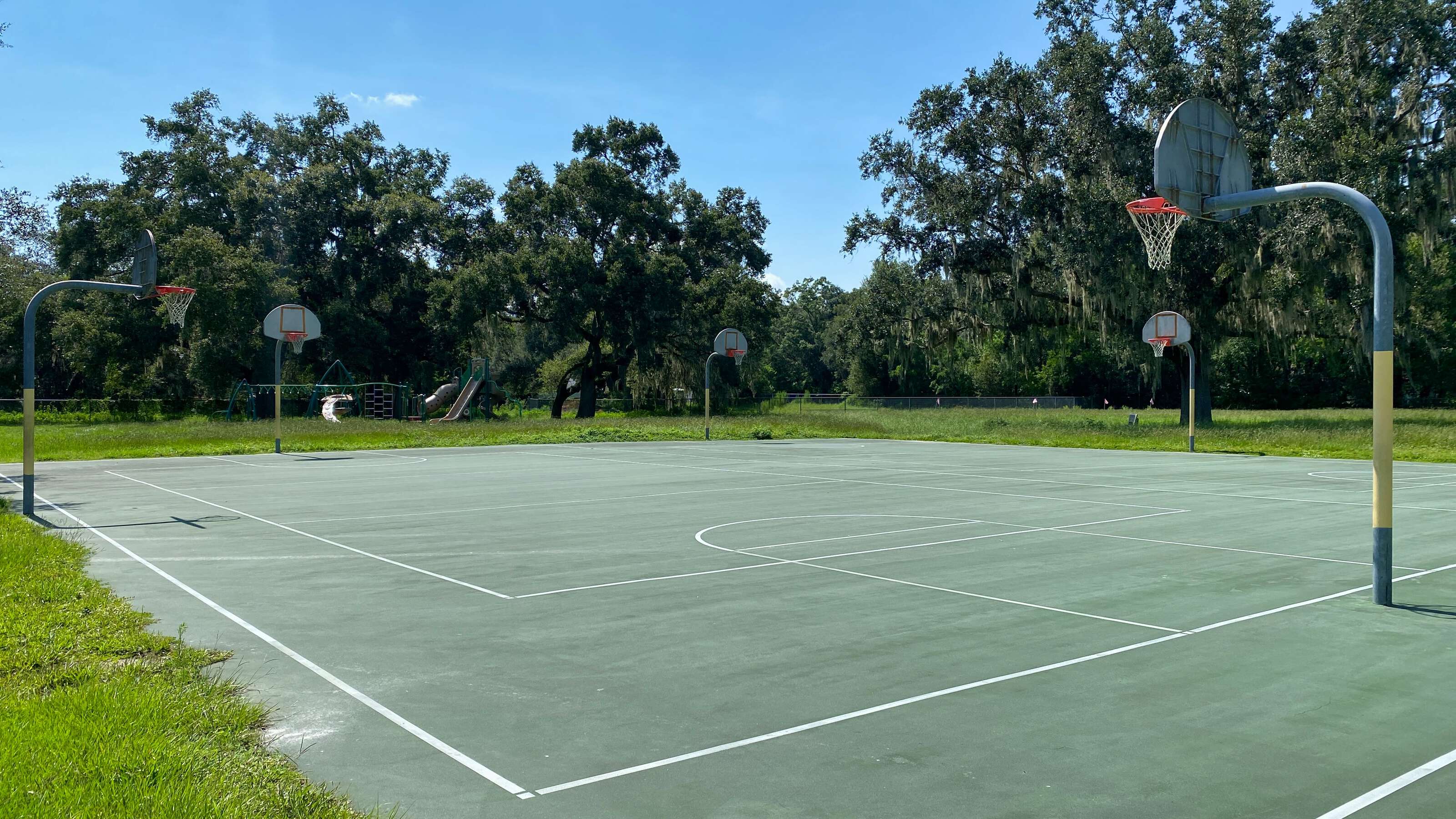 Rent a Basketball Courts (Outdoor) in Zephyrhills FL 33543