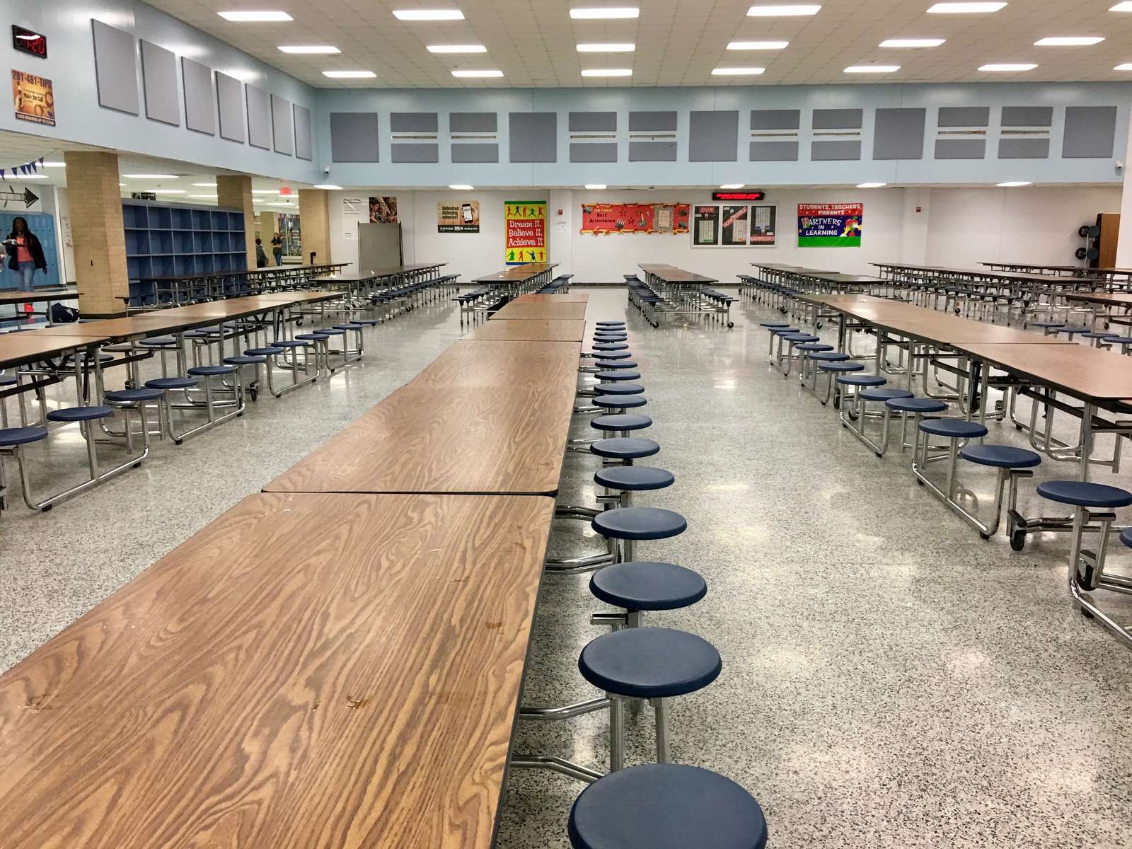 Rent a Cafeteria (Medium) in Houston TX 77083
