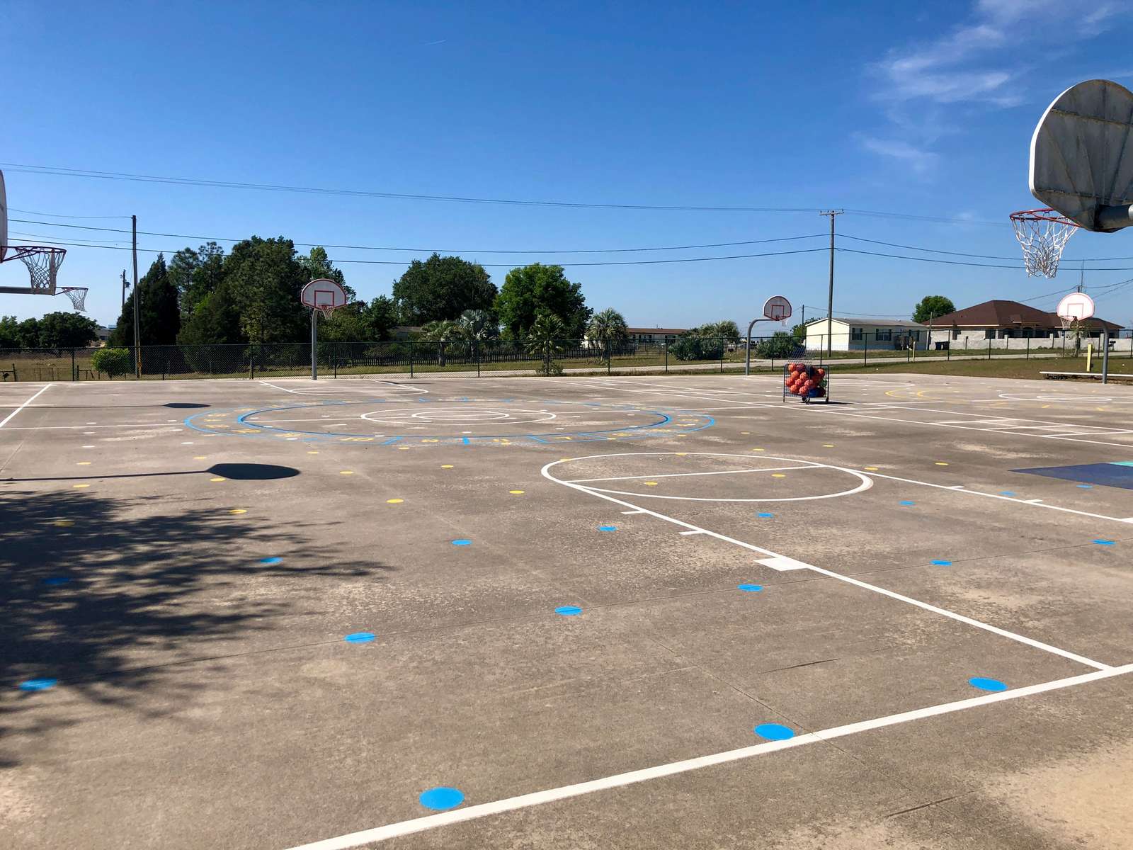 Rent a Basketball Courts (Outdoor) in Davenport FL 33837