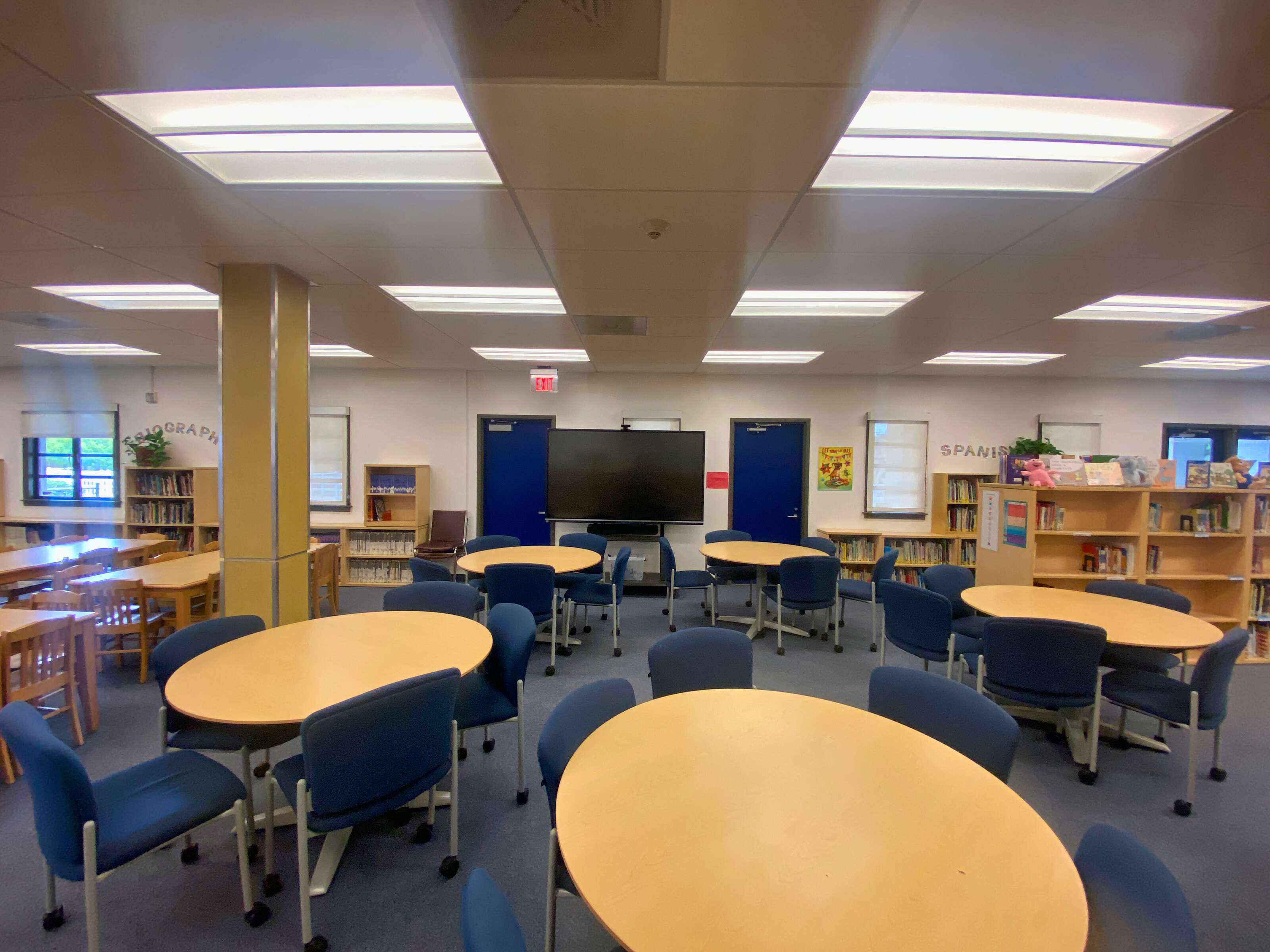 Rent a Library (Small) in Gilroy CA 95020