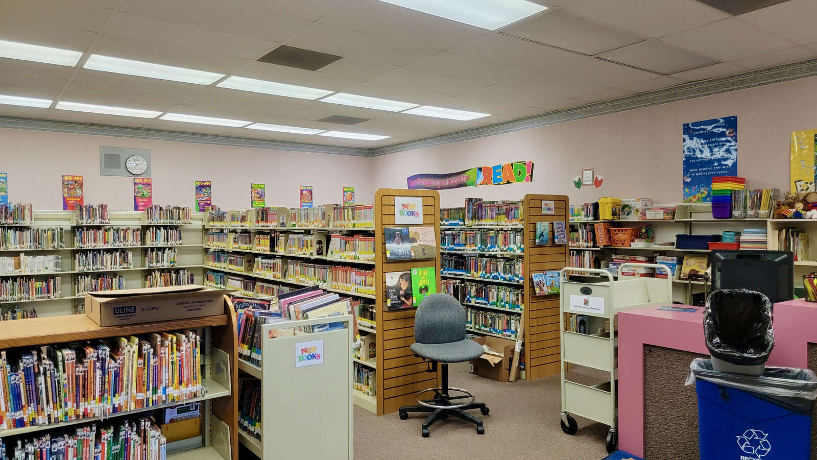 Rent a Library (Small) in Visalia CA 93292