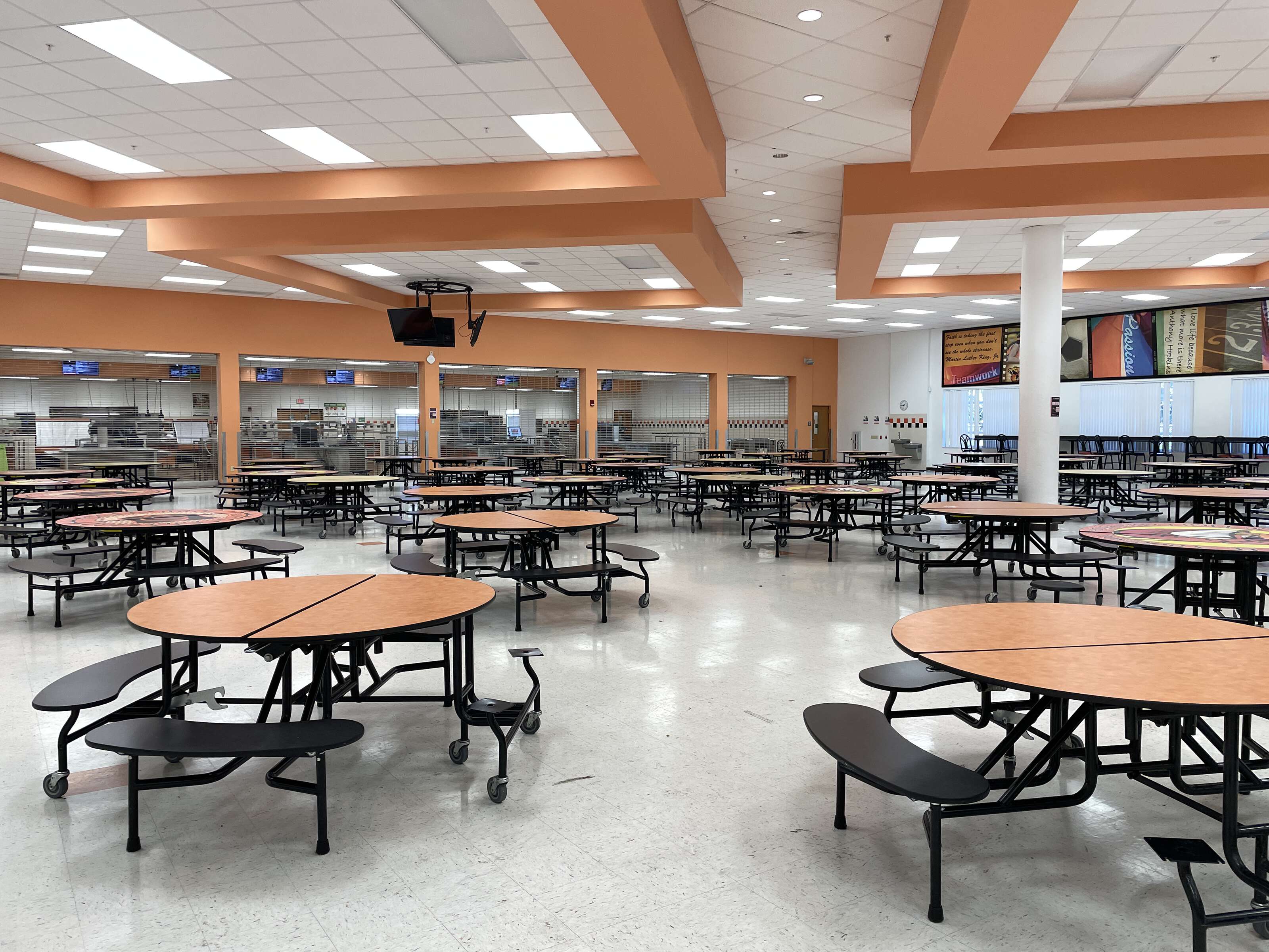 Rent a Cafeteria (Large) in Laud Lakes FL 33309