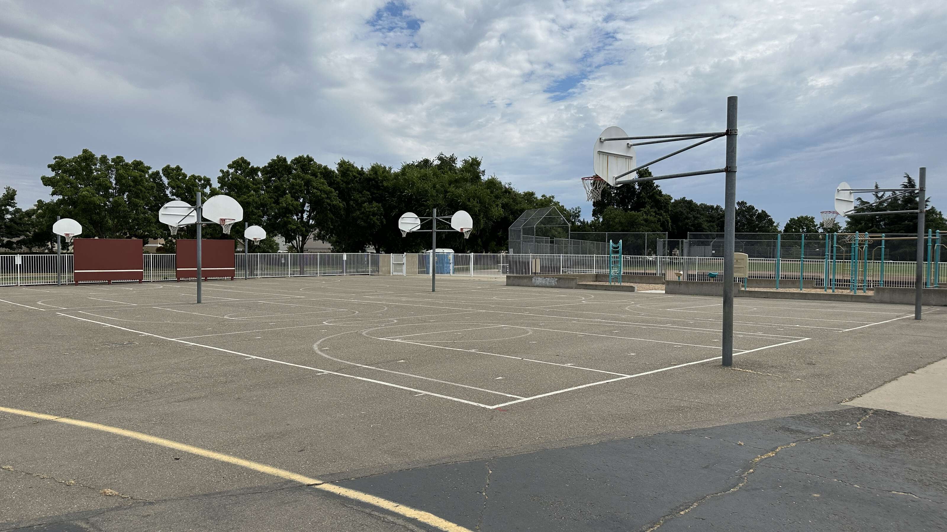 Rent a Basketball Courts (Outdoor) in Roseville CA 95678