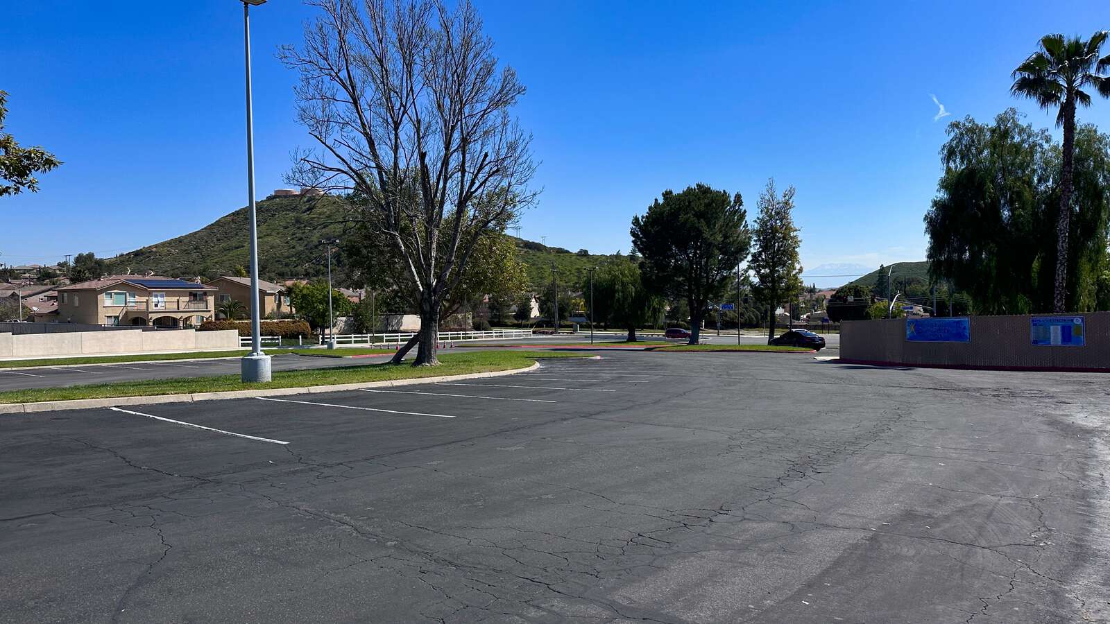 Rent a Parking Lot (Medium) in Lake Elsinore CA 92530