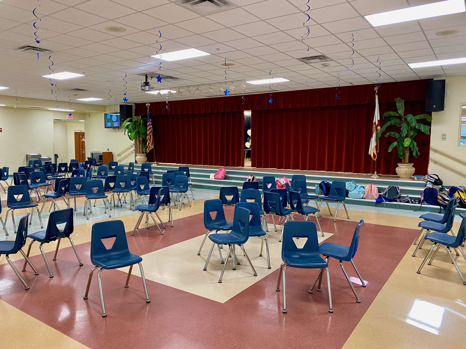 Rent a Cafeteria (Small) in Orlando FL 32837