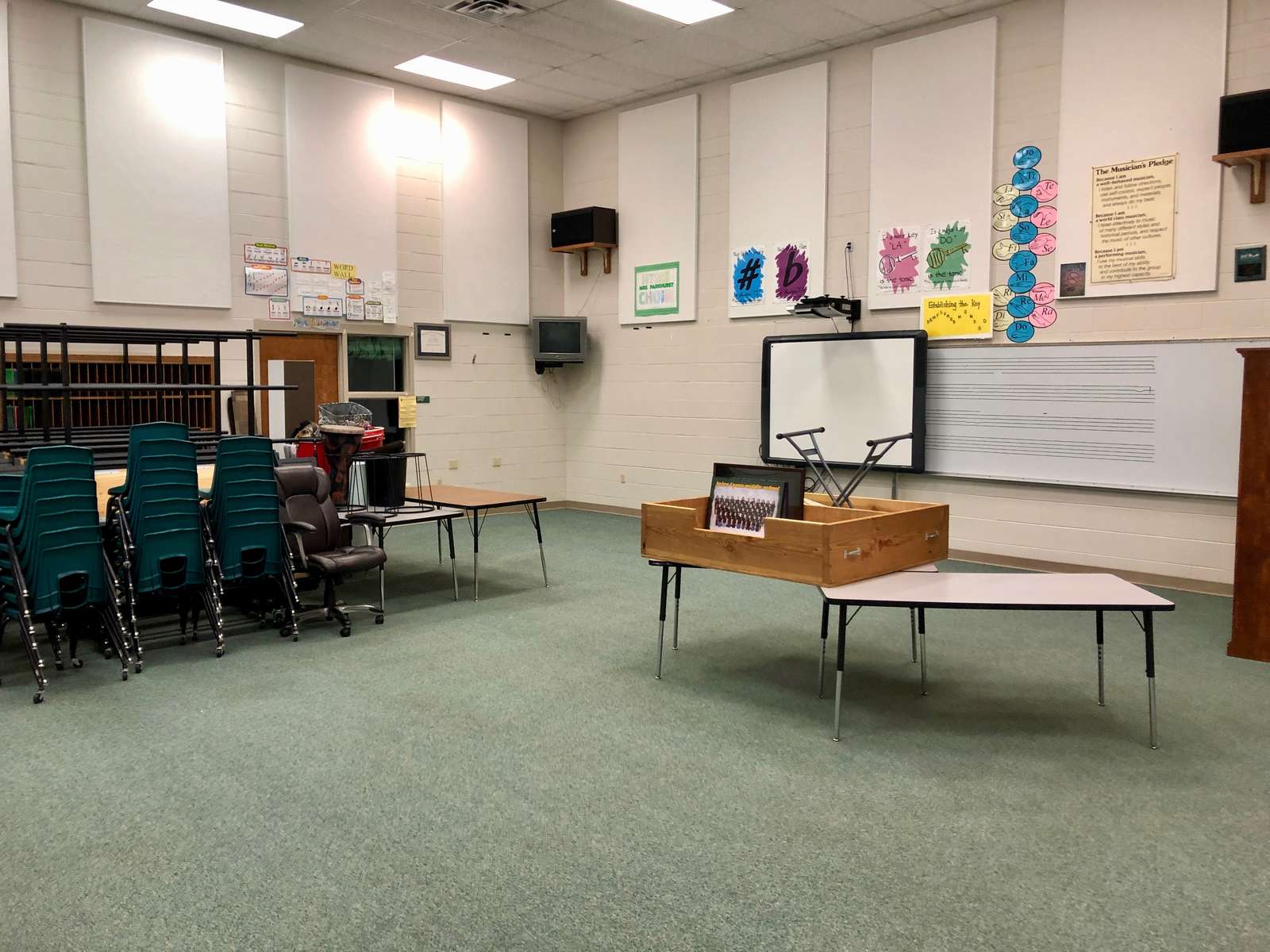 Helen Tyson Middle School Classroom Standard in Springdale Arkansas