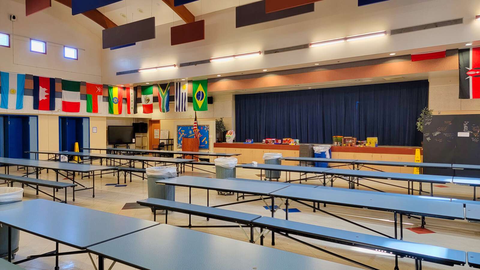 Rent a Cafeteria (Small) in Ontario CA 91764