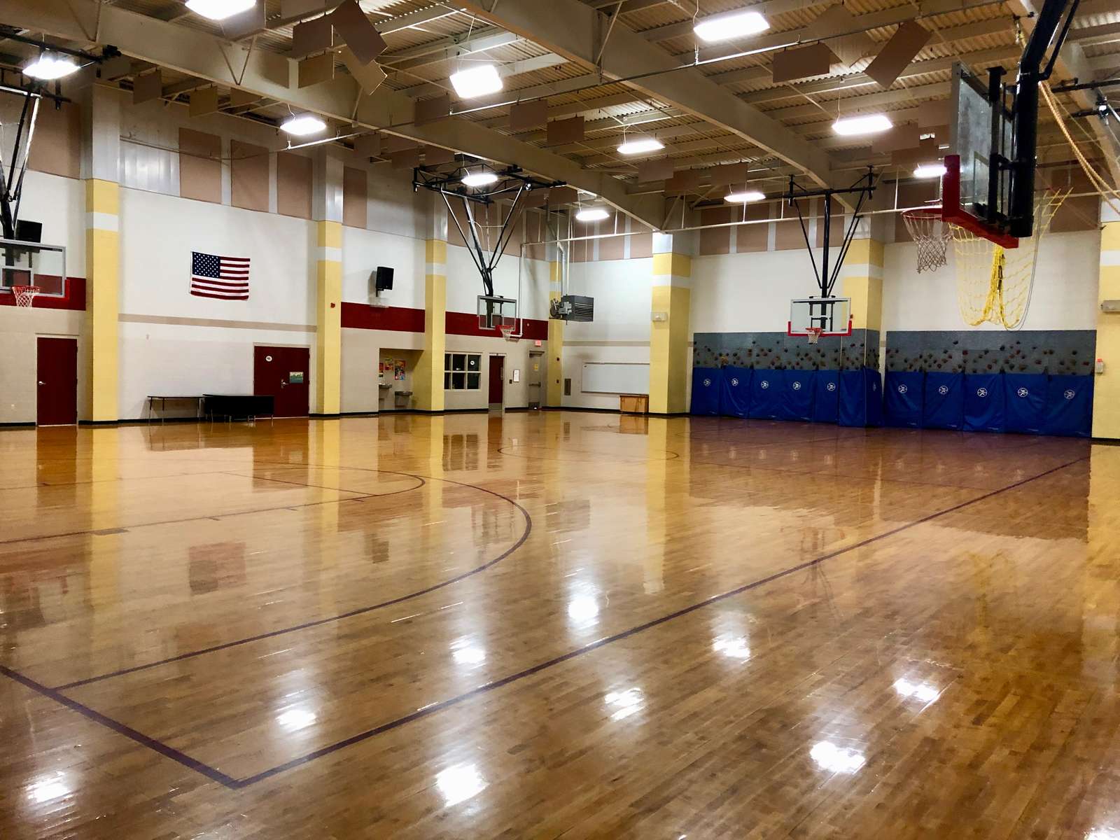 Hellstern Middle School Gym in Springdale Arkansas