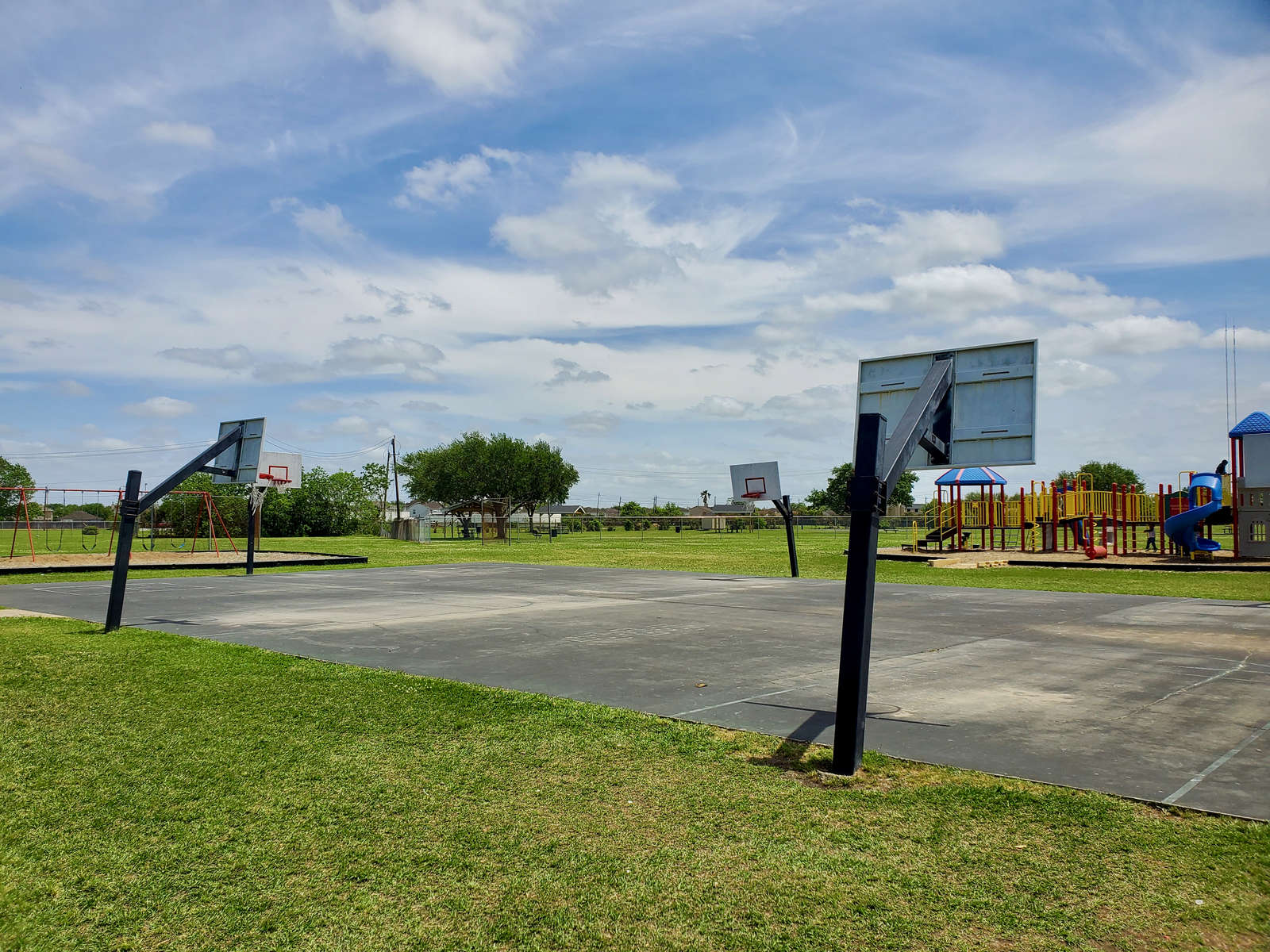 Rent a Basketball Courts (Outdoor) in Missouri City TX 77489